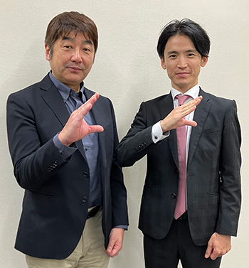 「がんより、人生。」でおなじみのポーズ