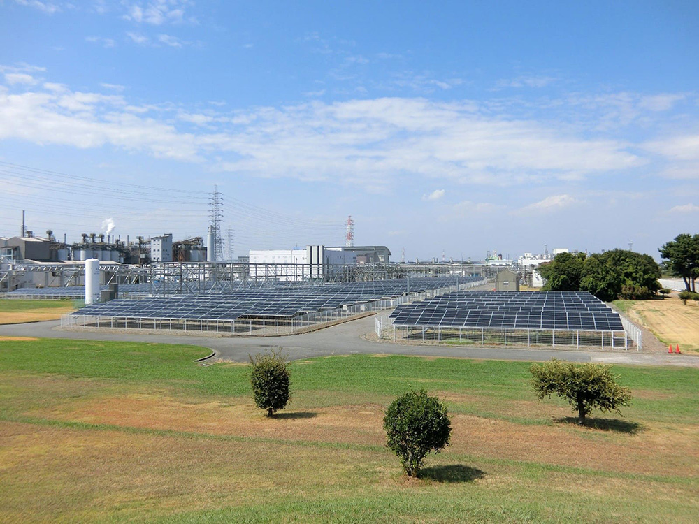 名古屋工場太陽光発電設備の写真